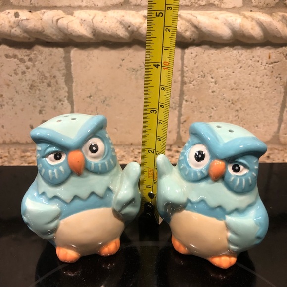 Owls Salt and pepper shakers. - Picture 2 of 4